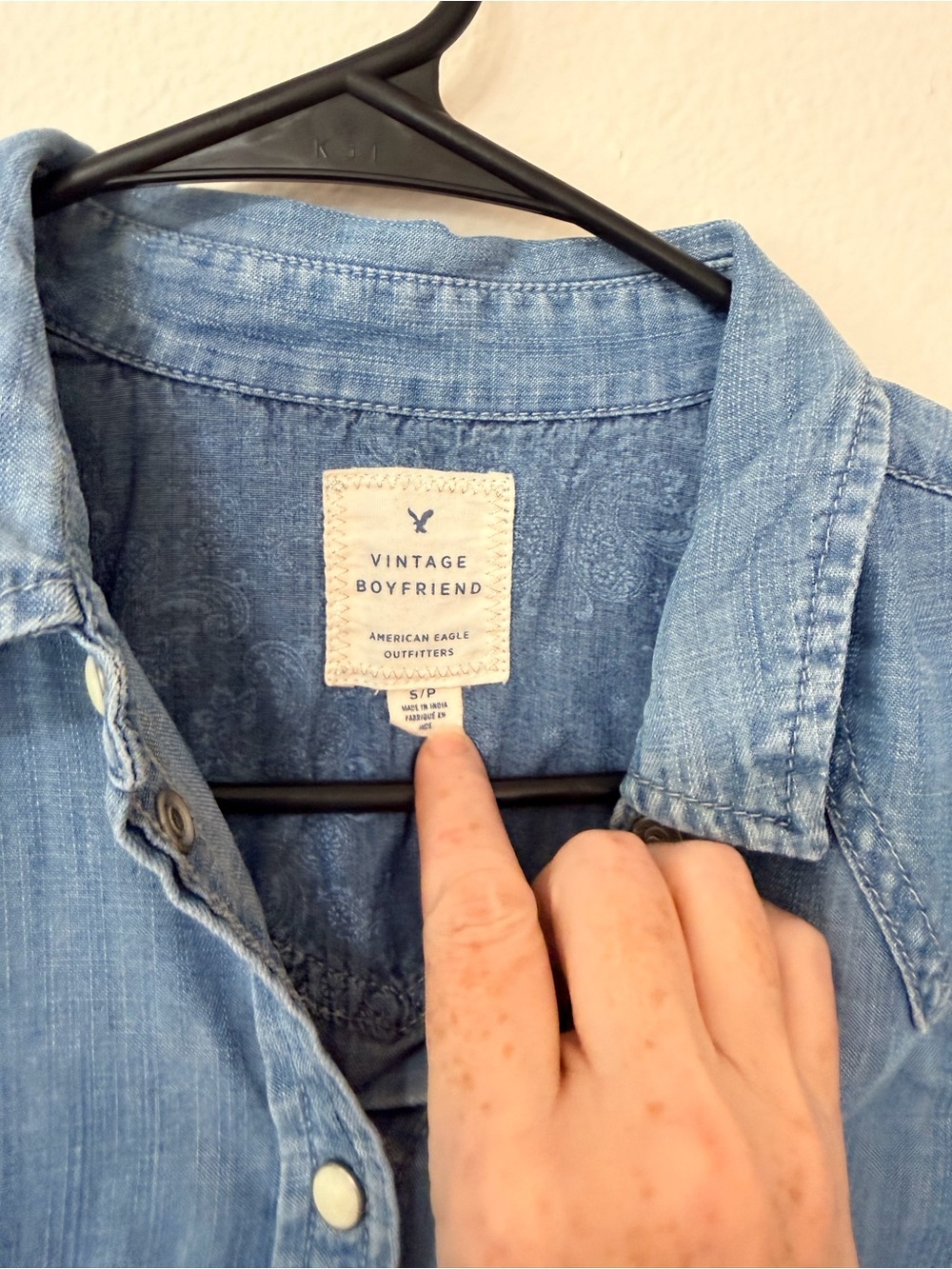 Vintage American Eagle boyfriend button shirt - Picture 2 of 9